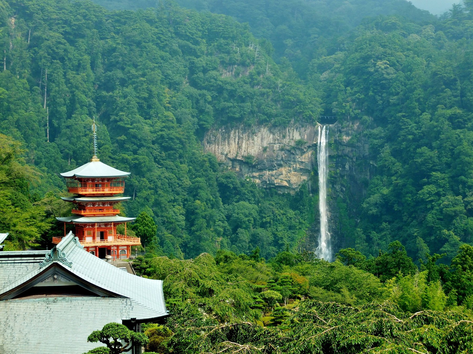 Nachi Falls and the three-storey pagoda